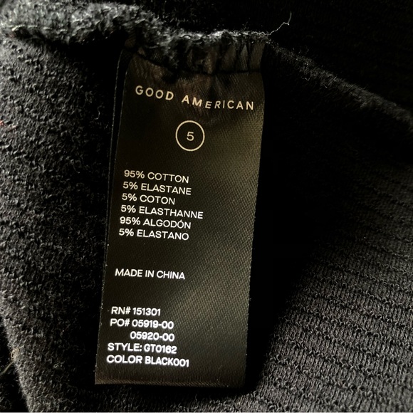 Good American Dramatic Ribbed Front Zip Long Sleeve Top - Picture 10 of 10